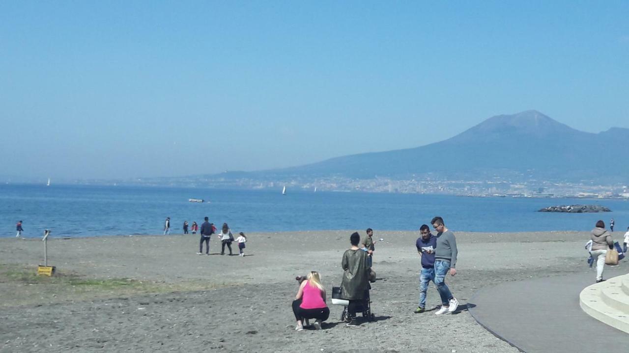 La Mansarda Sulla Terrazza Appartement Castellammare di Stabia Buitenkant foto