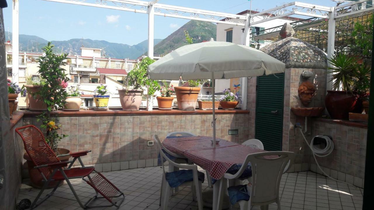 La Mansarda Sulla Terrazza Appartement Castellammare di Stabia Buitenkant foto